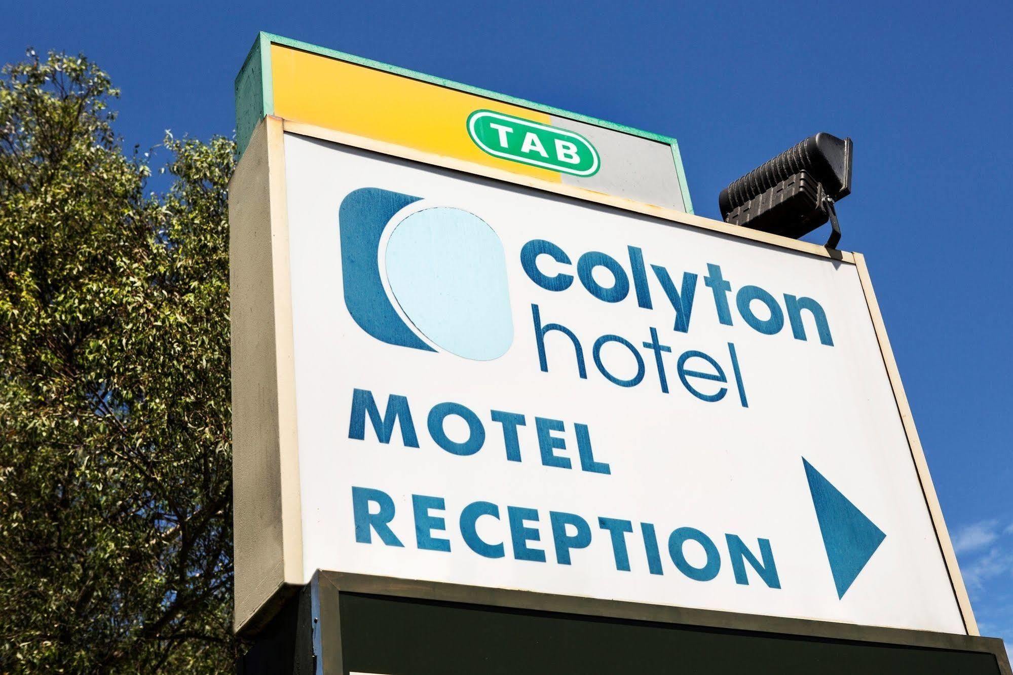 Nightcap At Colyton Hotel Exterior photo